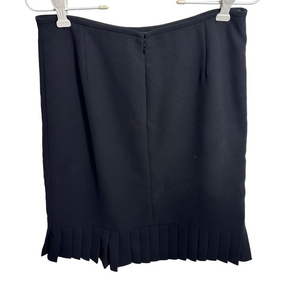 Tahari black pleated pencil skirt 8 - Picture 2 of 5